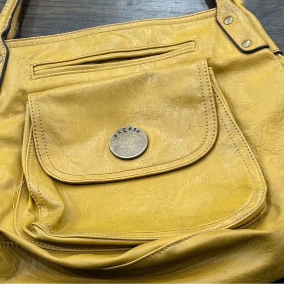 Axcess by Liz Claiborne Purse - Picture 2 of 9
